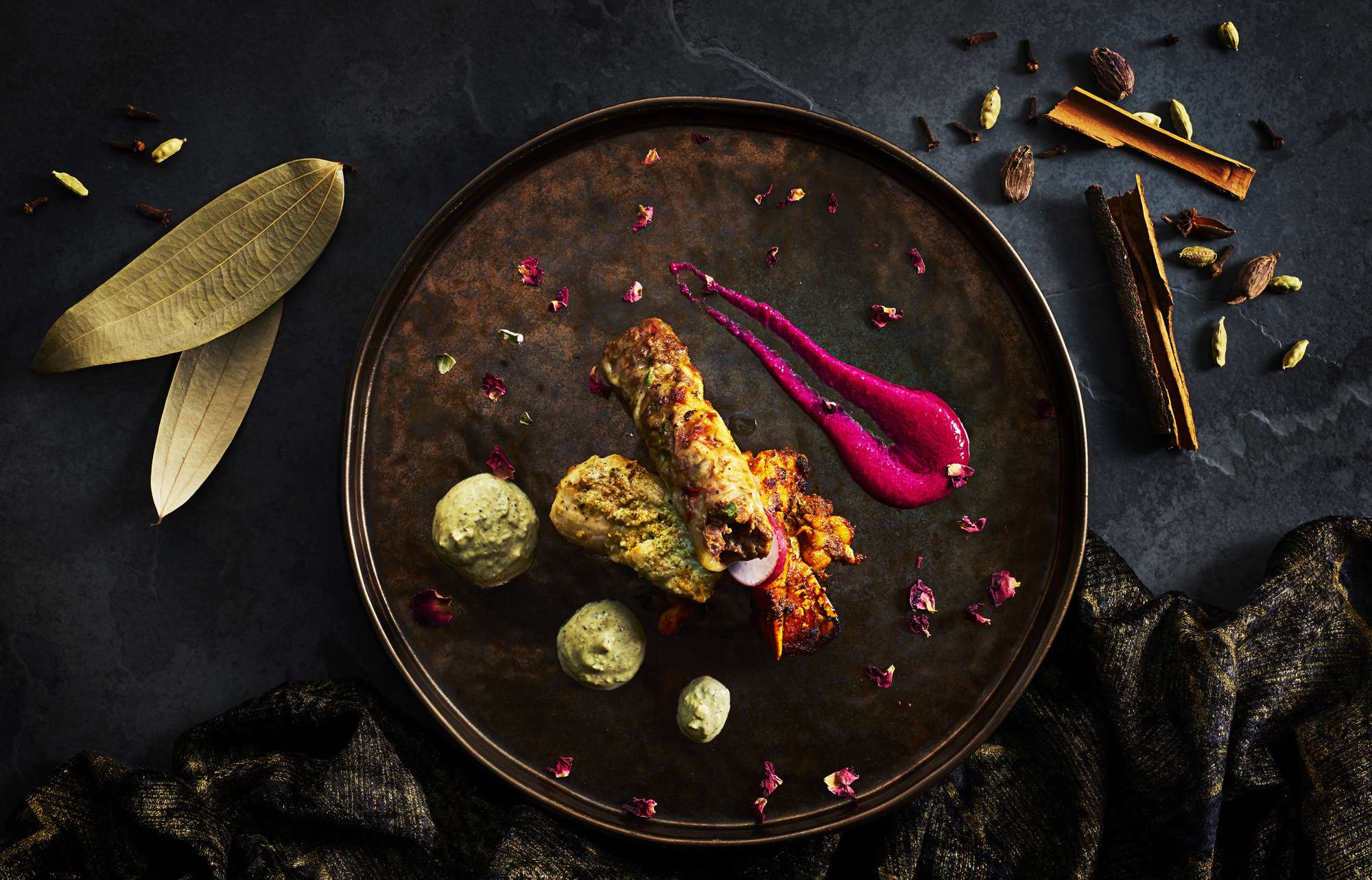 Mixed indian starters by Food-photographer-London